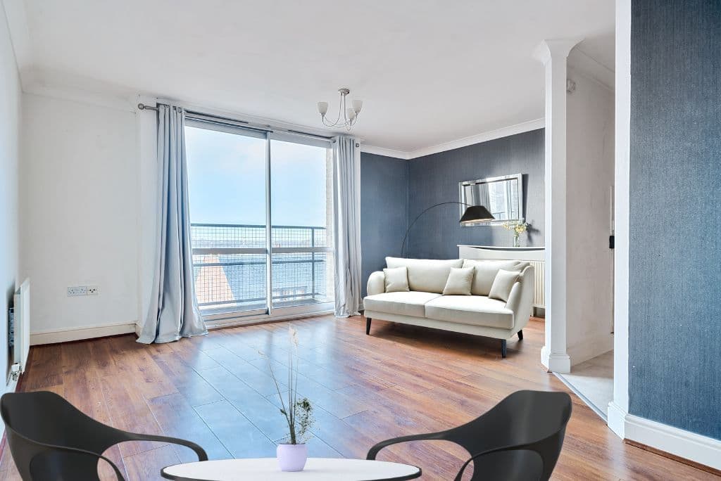 CHAIN FREE Apartment in Secured Gated Development &#8211; Estuary Reach