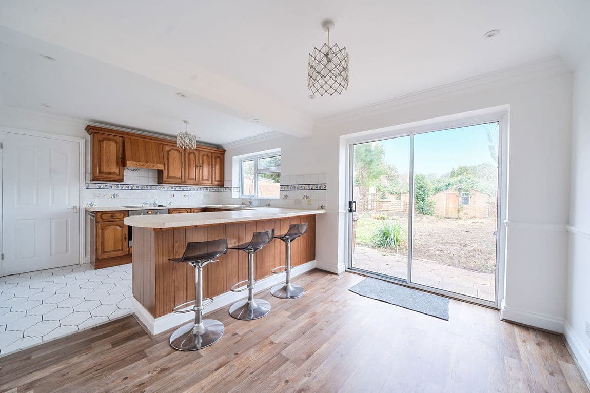 Northumberland Avenue, Rainham, Gillingham, Kent, ME8 7JZ