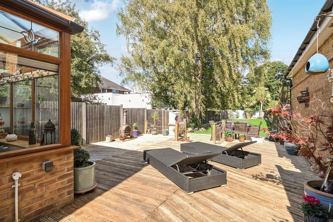 Beautifully Presented Home – Popular Location