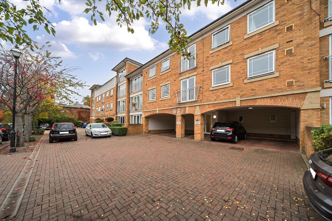 Commissioners Court, New Stairs, Chatham, ME4 4HQ