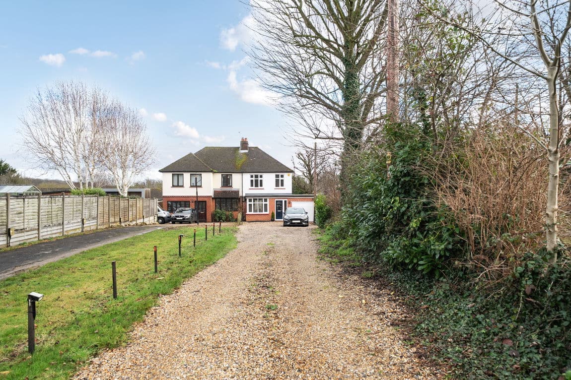 Charming 1920’s home on 0.16 acre plot