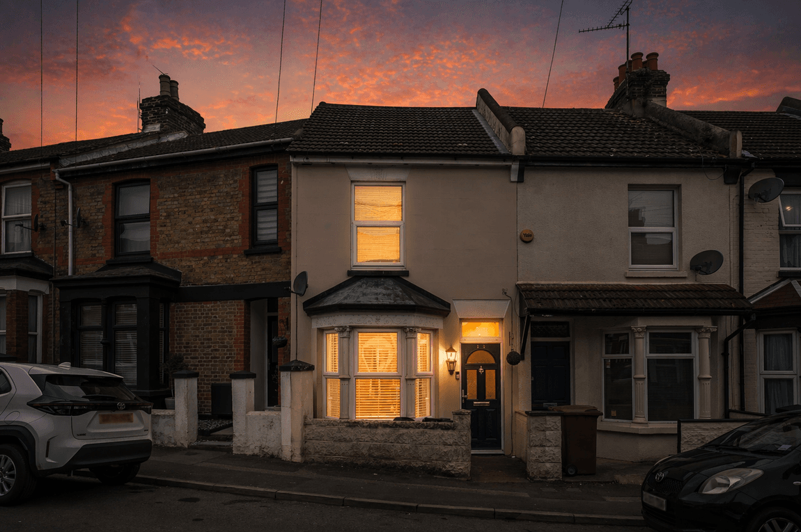 A showstopping 3 bedroom terrace with a huge open-plan heart and a bonus loft room.
