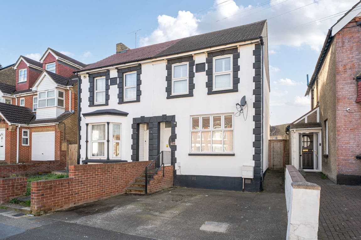 1364sq ft of spacious family living with off road parking