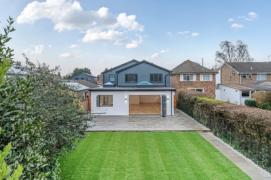 Stunning Family Home – 5 Bedrooms 5 Bathrooms – Wigmore Road