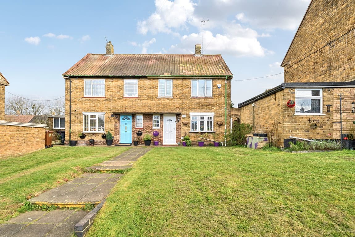 CHAIN FREE – Versatile Living in Spacious Semi