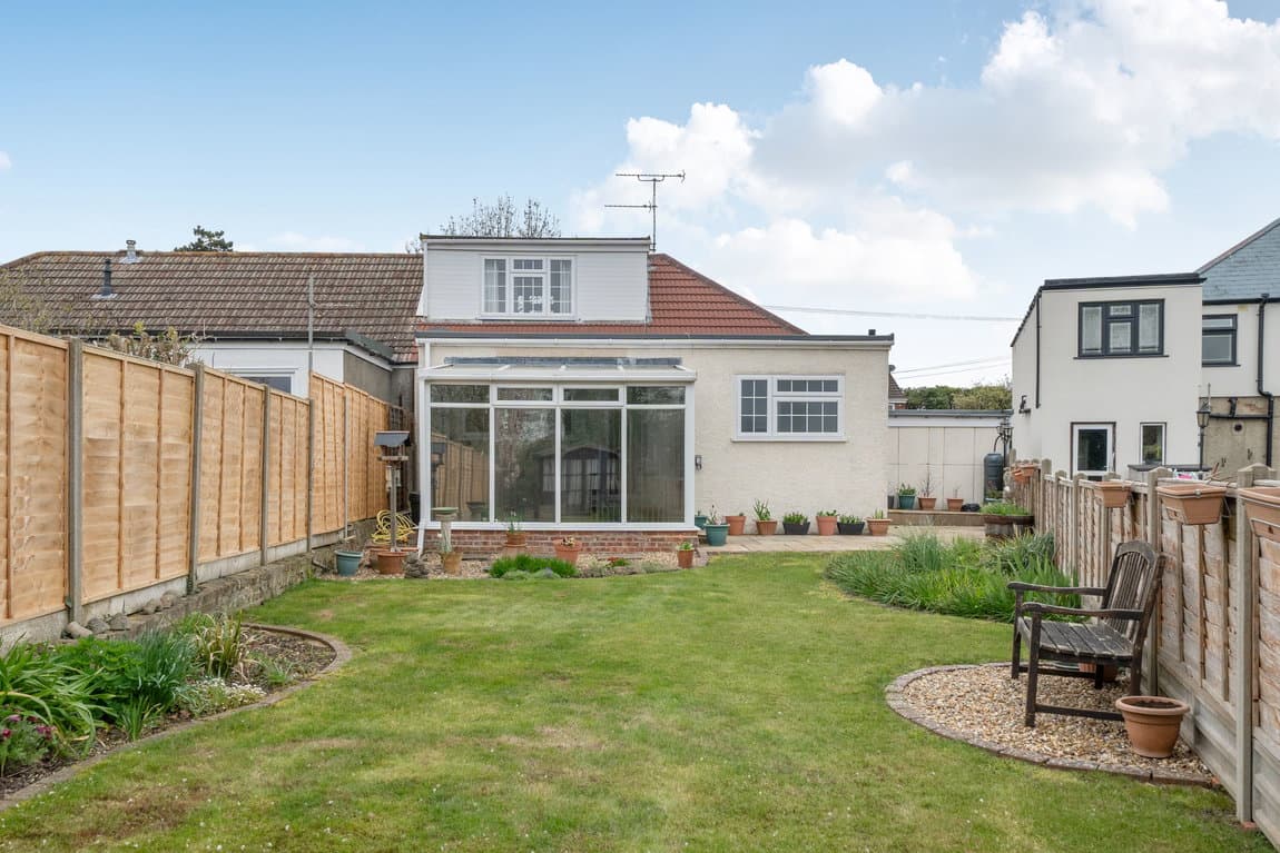 CHAIN FREE – Substantial Home In Premier Location