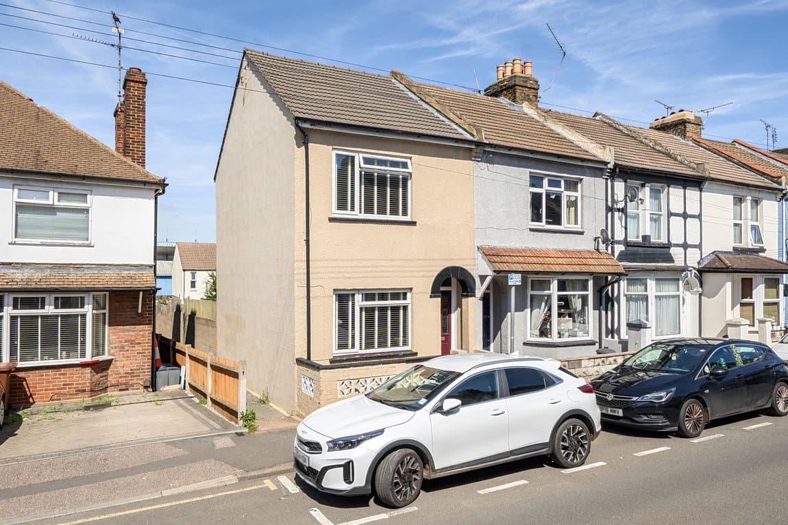 3 Bedroom End of Terrace in the heart of Gillingham