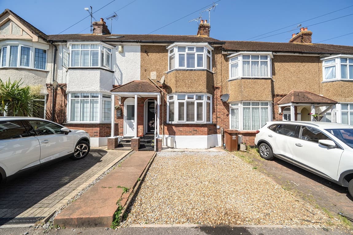 Featherby Road, Gillingham, Kent, ME8 6AW