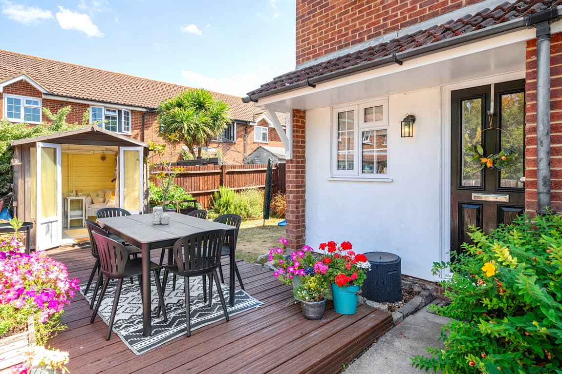 2 Bedroom End Terrace | Wraparound Garden & Summer House | Allocated Parking | Brand New Boiler