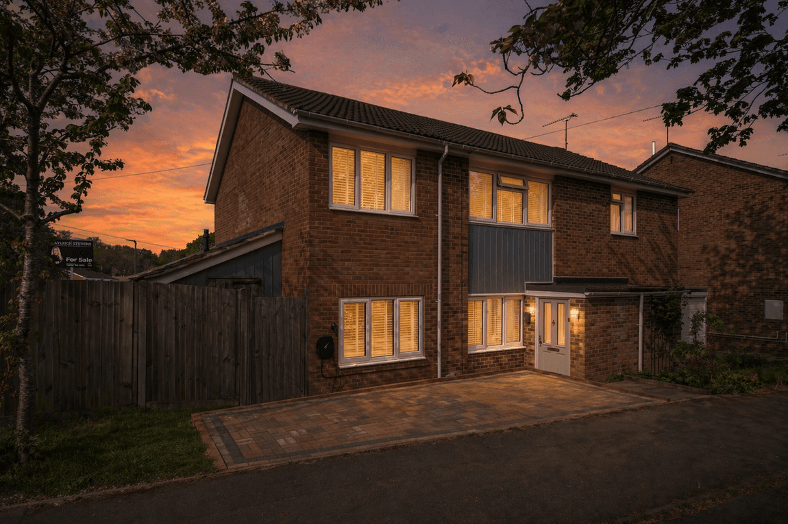 SALE AGREED BY KAYLEIGH STEVENS