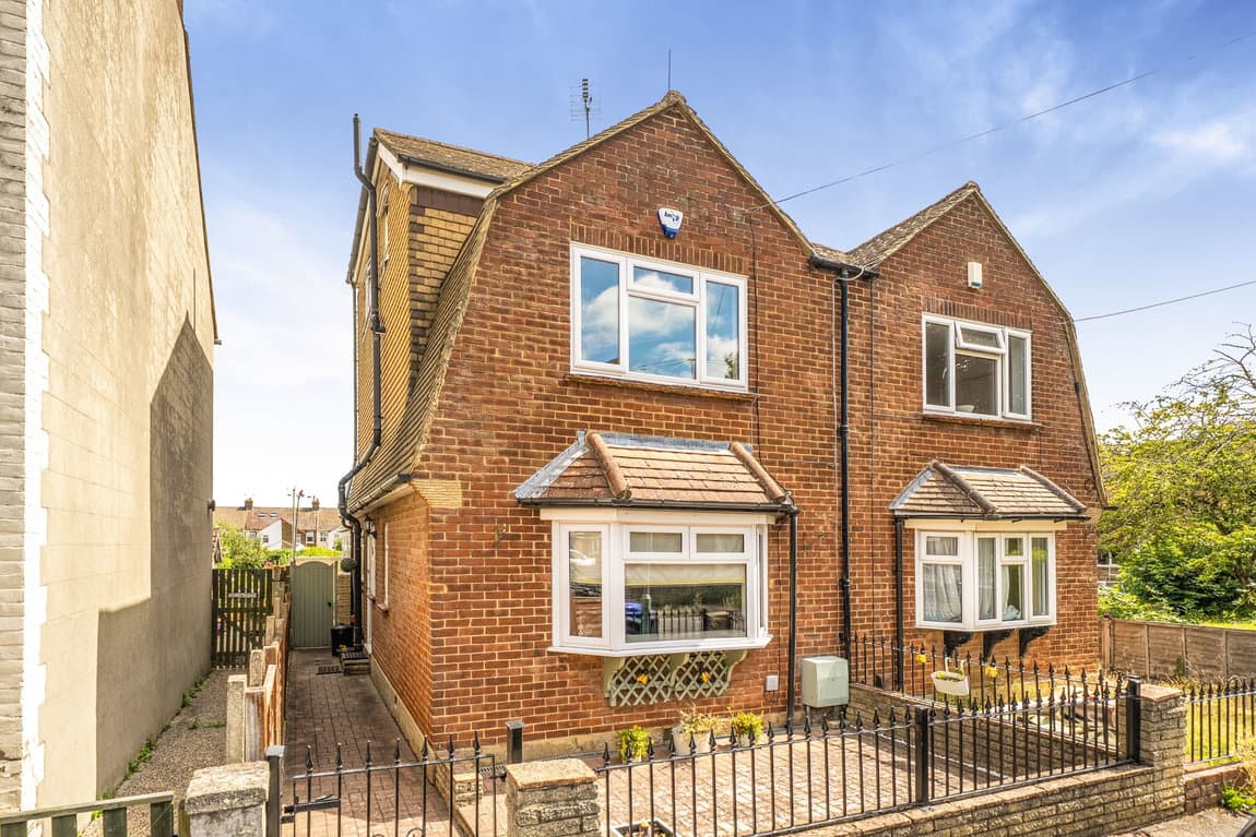 Three double bedrooms, station-side convenience and no forward chain – 1,354 sq ft