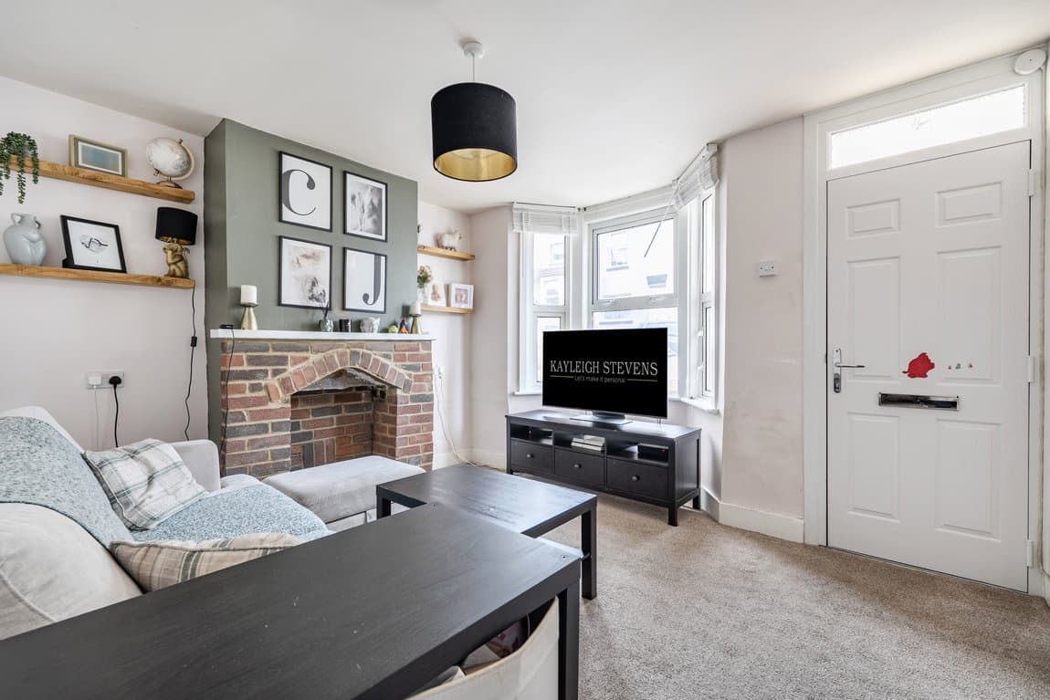 IDEAL FIRST HOME OR INVESTMENT | SPACIOUS 3-BED TERRACE | GREAT LOCATION