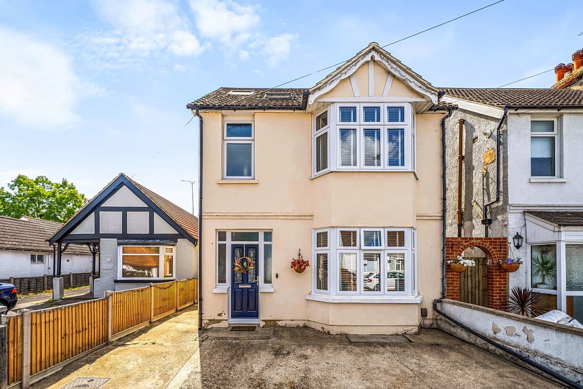 Stunning & Spacious Period Home – Over 1600sq ft + Summerhouse