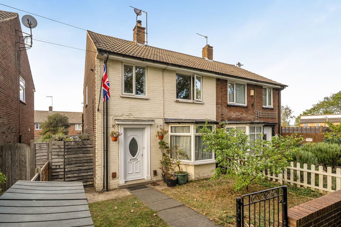 St. Edmunds Way, Rainham, Gillingham, ME8 8ER